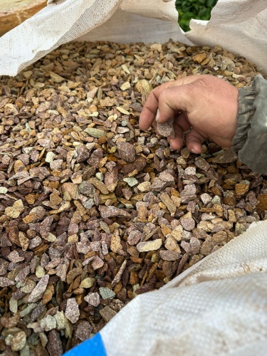 Златолит персиковый декоративная каменная крошка купить в Ульяновске