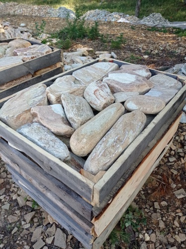 Златолит жёлтый, жёлто-зелёный глыбки и валуны для ланшафтного дизайна купить в Ульяновске