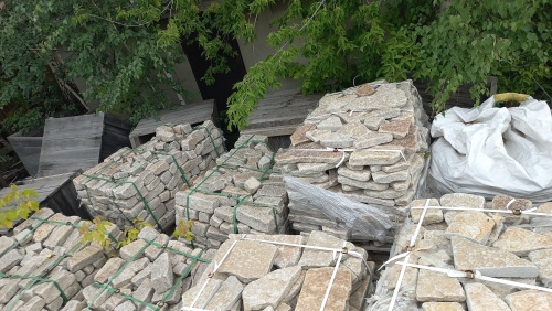 Плитняк гранитный галтованный купить в Ульяновске