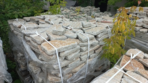 Гранитный плитняк галтованный для парковки купить в Ульяновске