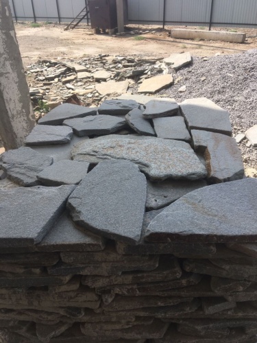 Златолит серебристый галтованный для лестниц купить в Ульяновске